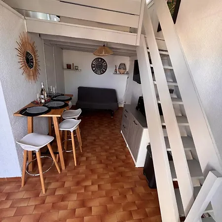 Appartement Proche Lydia A Deux Pas Des Deferlantes Et De La Grande